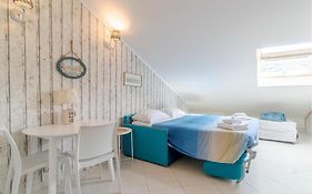 Gorgeous Apartment In Levanto With Kitchen